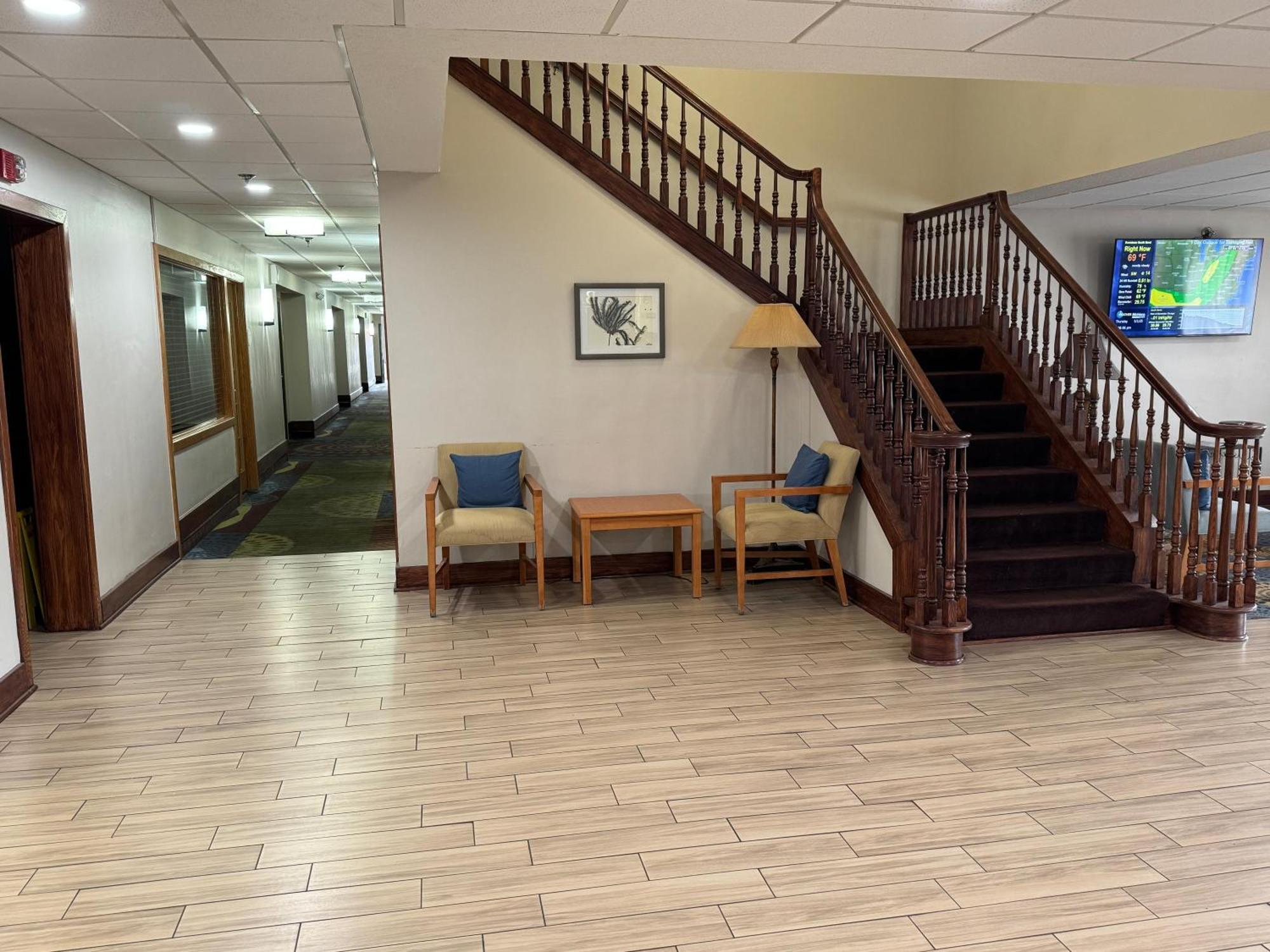 Hotel Baymont By Wyndham Mishawaka South Bend Area Exterior foto