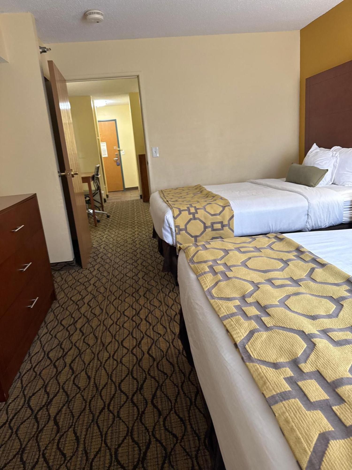 Hotel Baymont By Wyndham Mishawaka South Bend Area Exterior foto
