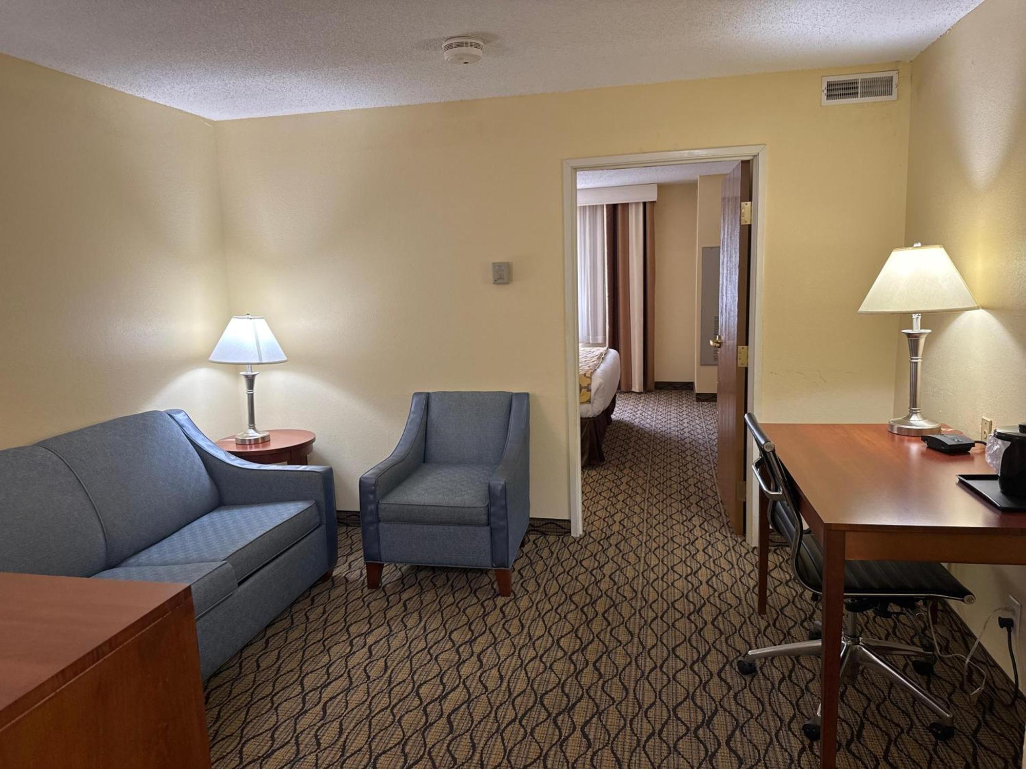 Hotel Baymont By Wyndham Mishawaka South Bend Area Exterior foto
